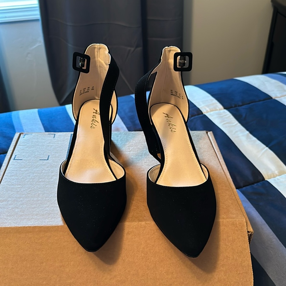 Brand new black heels